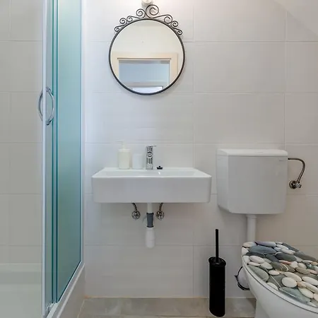 Apartment House Riva *