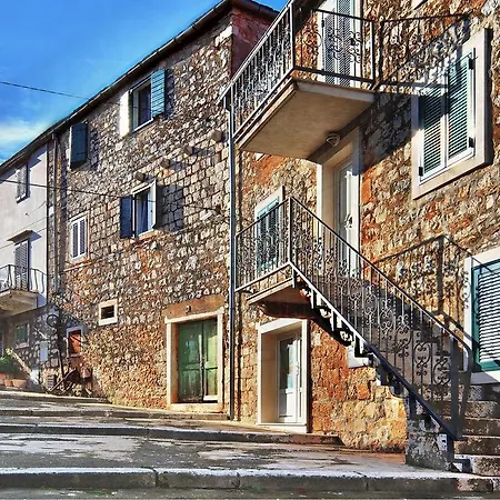 House Riva Supetar
