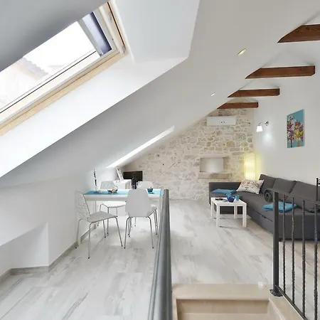 House Riva * Supetar