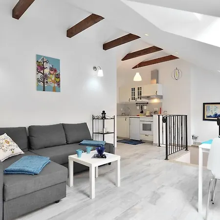 Apartment House Riva